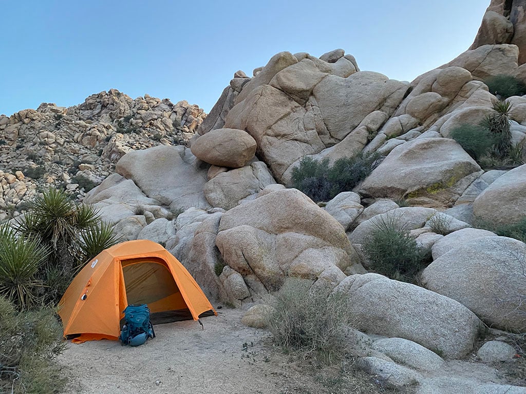 windproof campsite