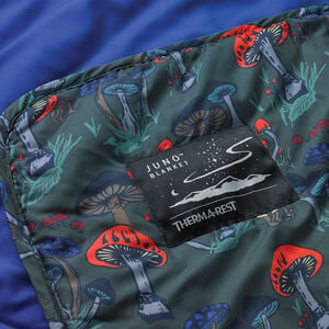 Juno™ Blanket - Woven Label